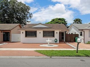 14948 SW 93rd St, Miami, FL 33196