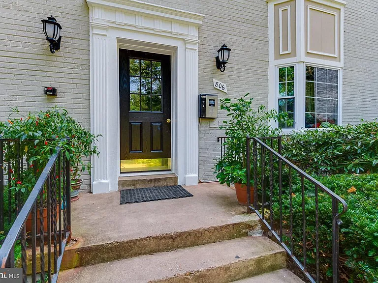 806 S Arlington Mill Dr #204 — Photo 9