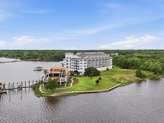 2nd image of 630 Bay Cove Dr #412