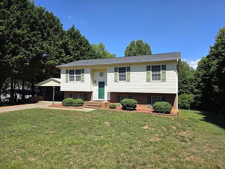 273 Woodbridge Dr — Photo 12