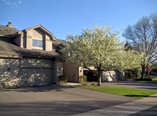 6261 Sequoia Cir, Eden Prairie, MN 55346