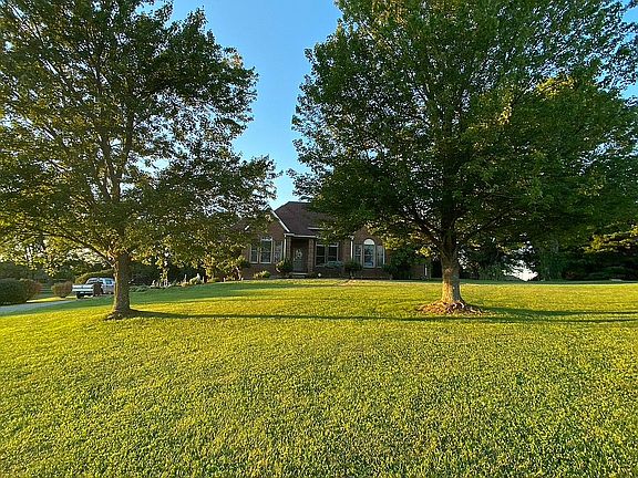 2nd image of 102 Morgan Dr