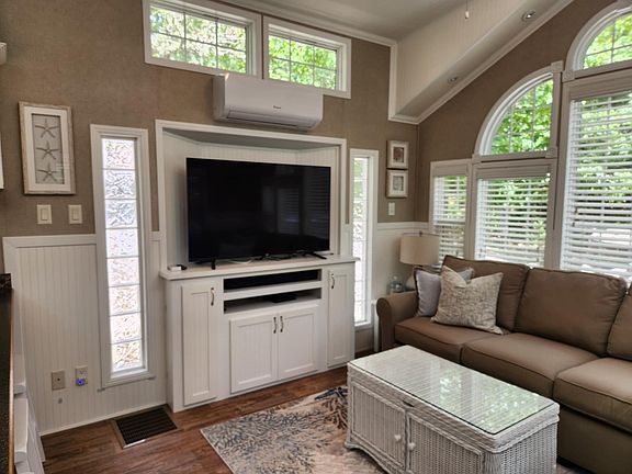 4th image of 185 Cotuit Rd #5-MA