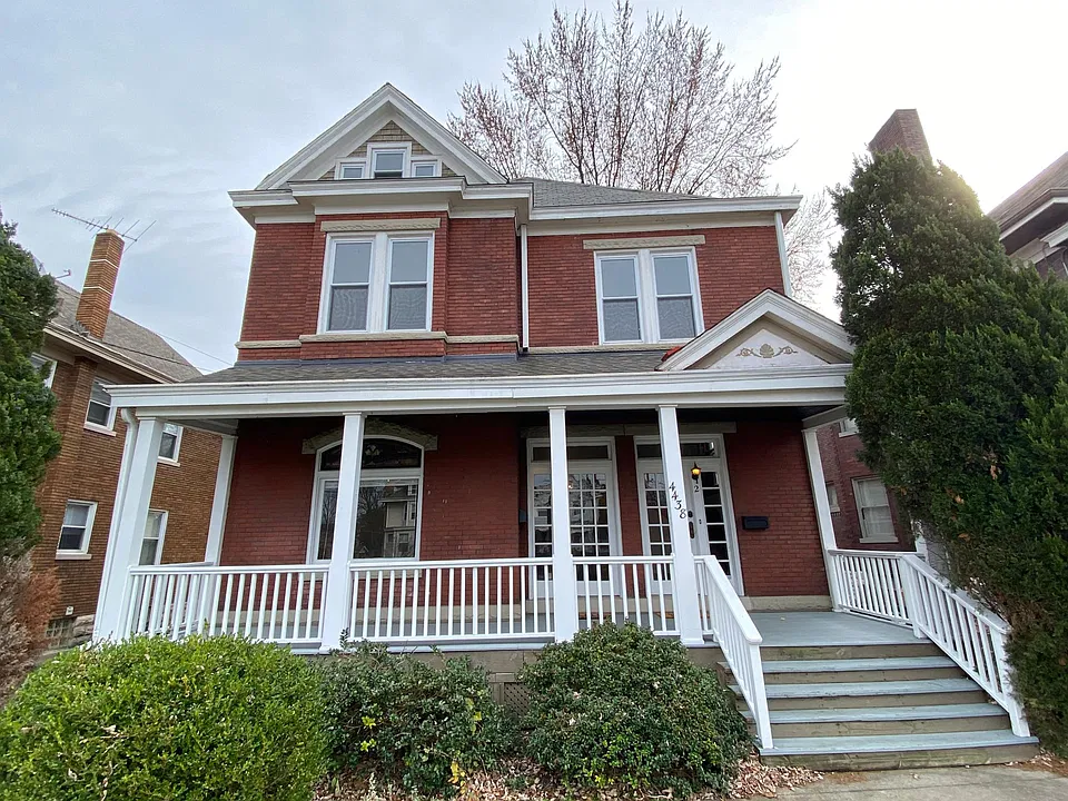 4438 Ashland Ave #2