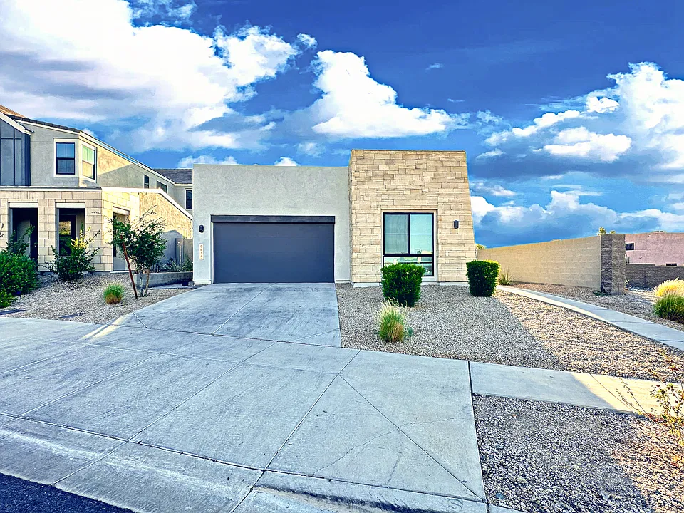 9414 S 7th Pl