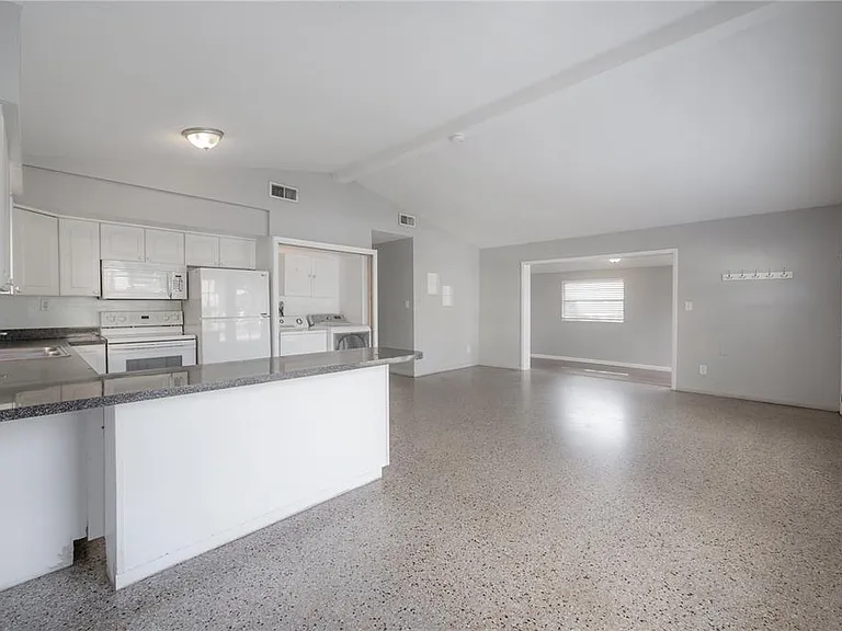 510 S Lincoln Ave — Photo 4