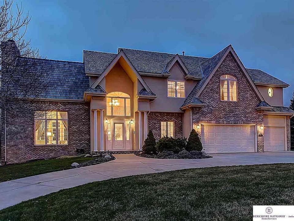 1st image of 15609 Grant Cir