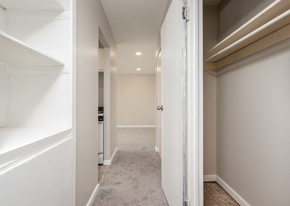 Seabrook Apartments 3656 Seabrook Ave Columbus OH Zillow