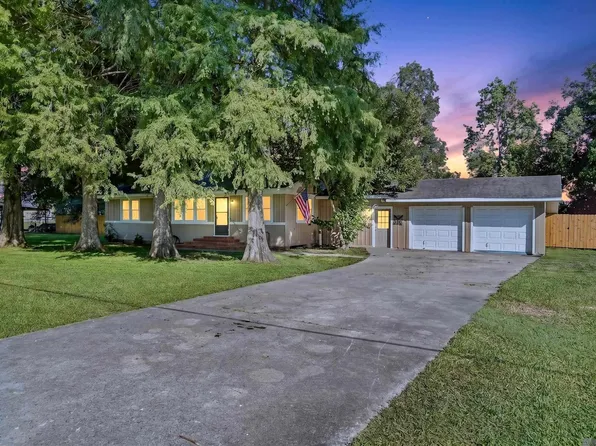 691 Plauche St, Morganza, LA 70759