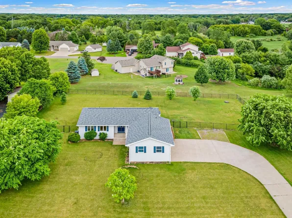 17213 Van Buren St NE, Ham Lake, MN 55304
