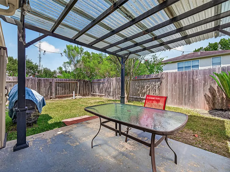 6807 Lauderwick Ct — Photo 40