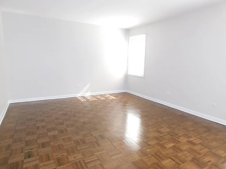 2610 Central Street — Photo 5