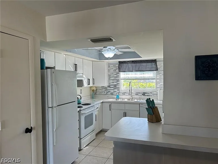 1005 SW 48th Ter #7 — Photo 6