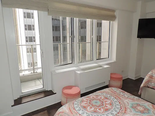 Rented by essential NEW YORK Real Estate | media 22