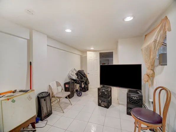 126 Kearney Avenue image 21 of 28