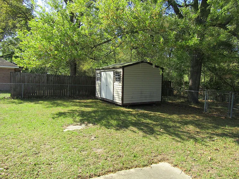 110 Tempest Ln — Photo 23