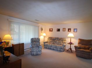 1710 W Willow Wood Dr, Peoria, IL 61614