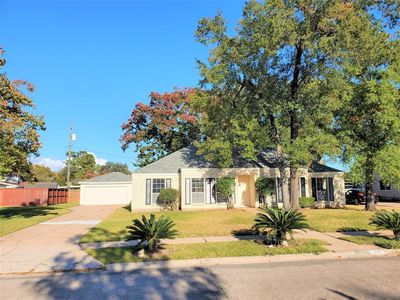 367 Stonehenge Ln, Houston, TX, 77015