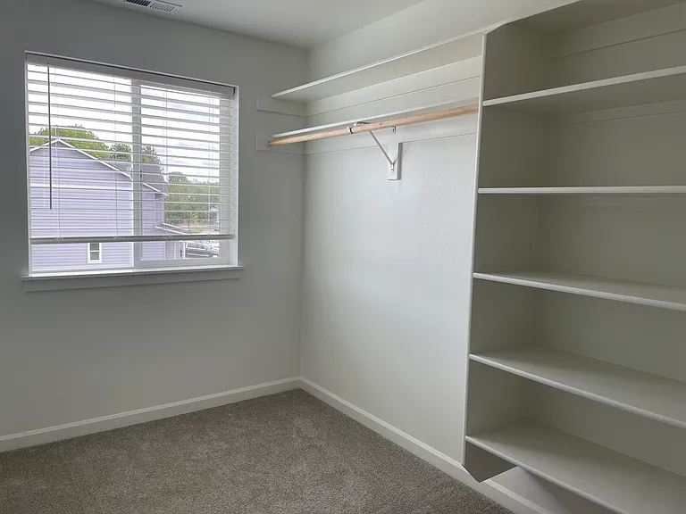 7170 SE Sarah Dr — Photo 15
