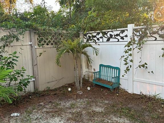 4th image of 9014 Bolton Ave #138