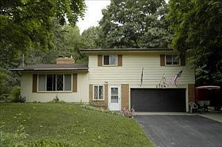 1st image of 215 Chapel Hill Dr N