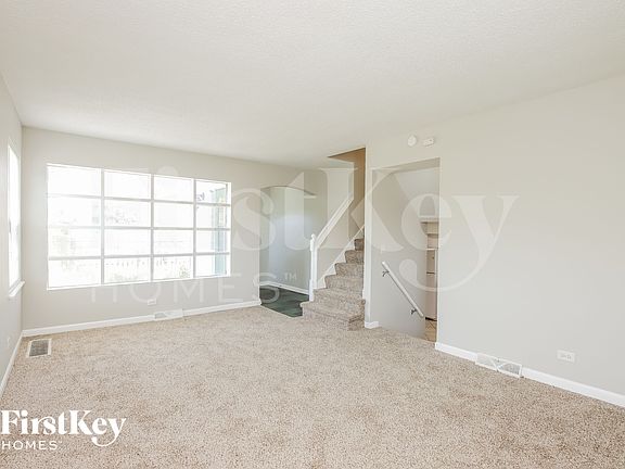 3rd image of 1399 Sheridan Rd