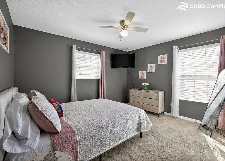 145 Malaga Ave — Photo 21