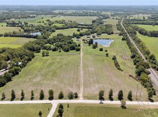 27627 W 335th St, Osawatomie, KS 66064