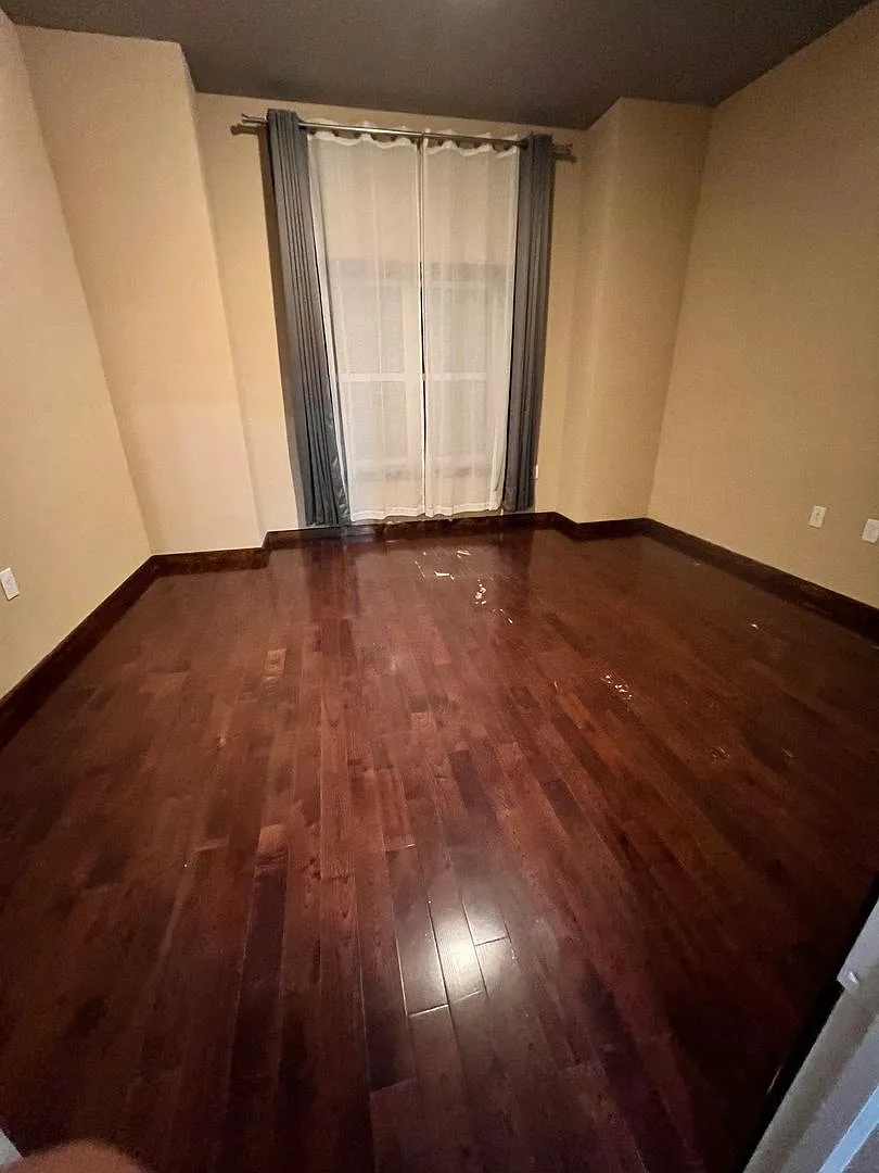 3223 Wallace st — Photo 4