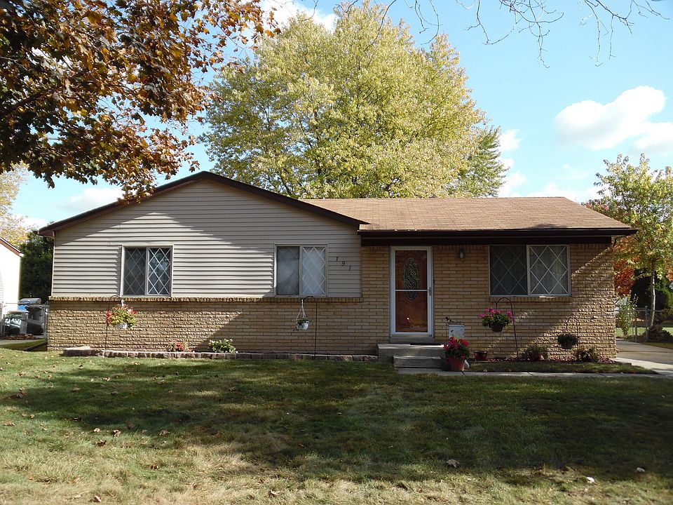 1st image of 191 S John Hix St