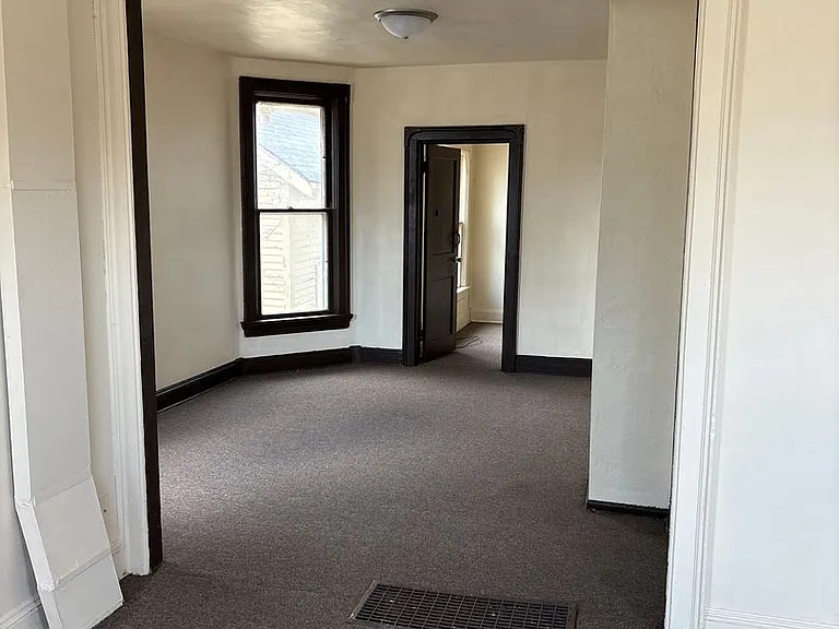 314 Euclid Ave — Photo 10