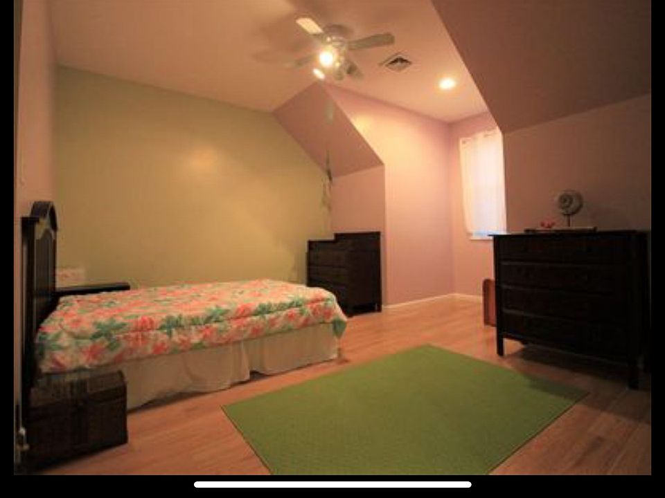 1st image of 242 Lorraine Ave