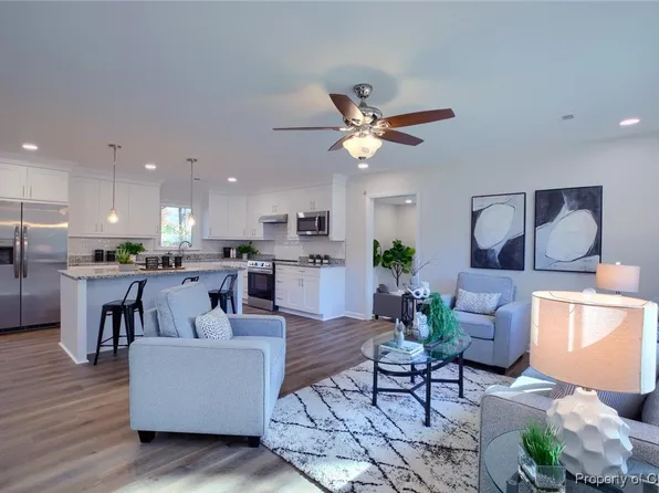 4917 Edwin Ln, Hayes, VA 23072