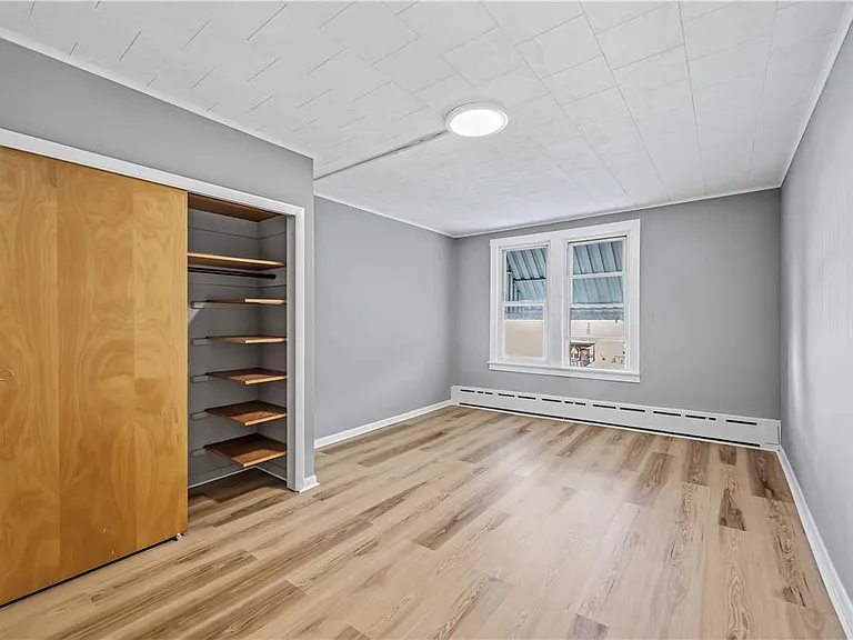 1228 E Centre St — Photo 13