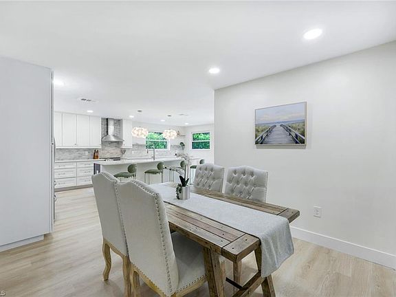 4th image of 4465 Mariner RD