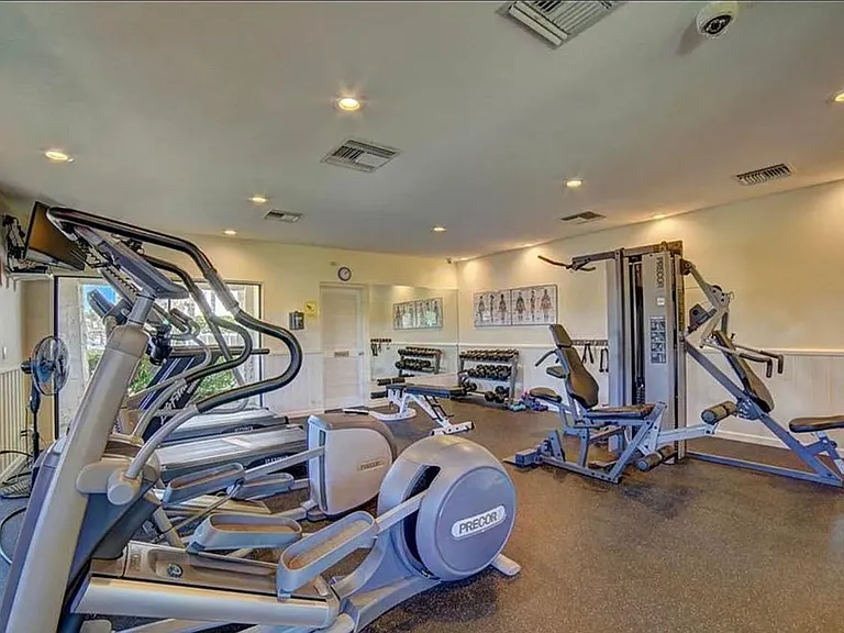 9900 S Ocean Dr #1 — Photo 17
