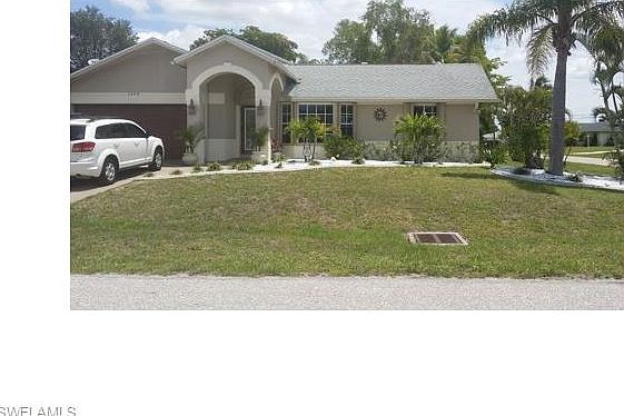 2nd image of 1409 SE 20th Pl