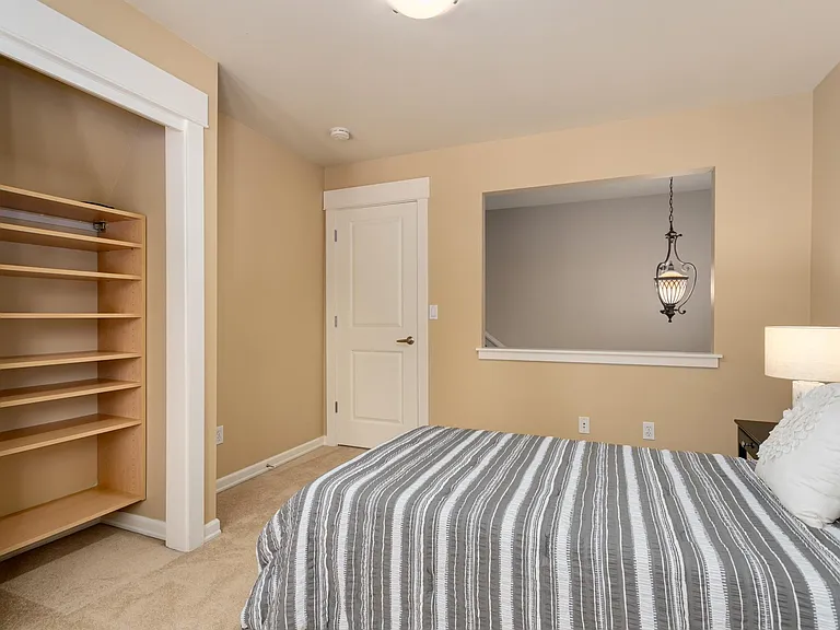 Possible home office overlooking the park.