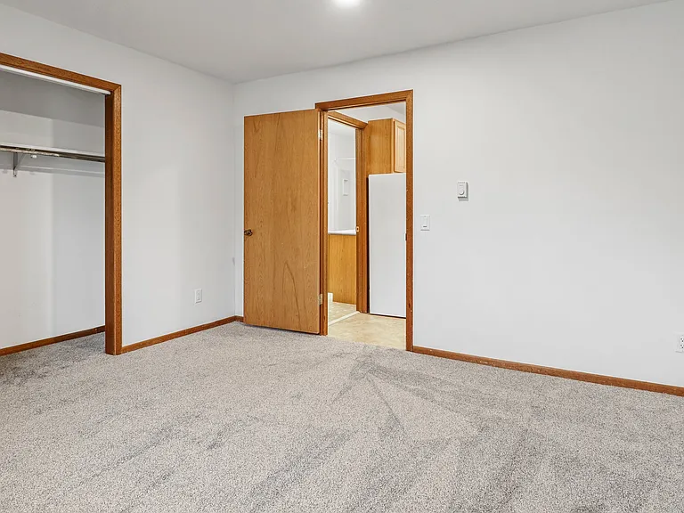 881 Janesville St #5 — Photo 9