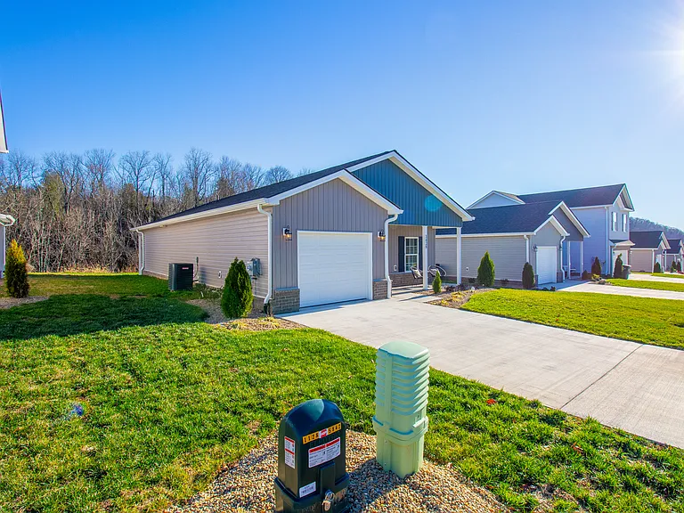 3480 Frylee Ct — Photo 31