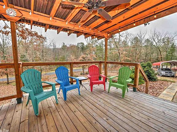 3rd image of 1041 Cove Creek Rd