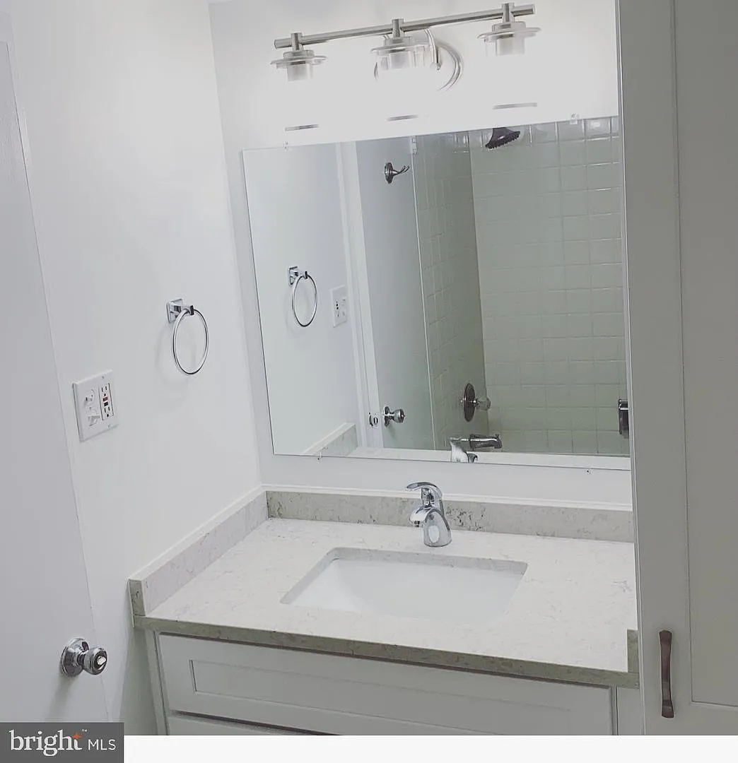 Building Photo - 5500 Friendship Blvd #2106N
