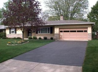 3527 Kirkham Rd, Upper Arlington, OH 43221