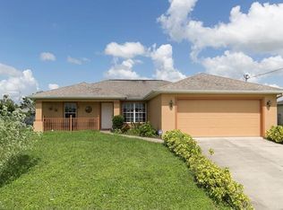 2702 44th St SW, Lehigh Acres, FL 33976