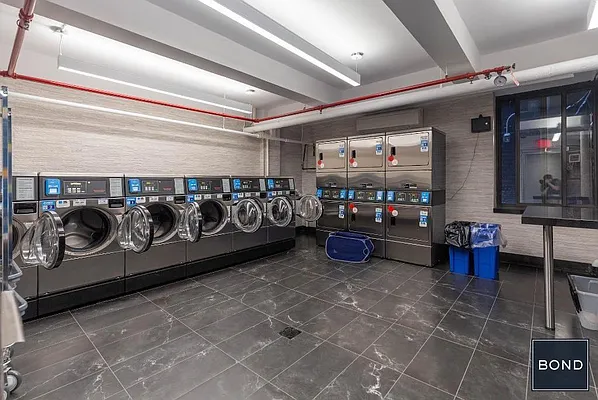 Rented by Bond New York | media 9