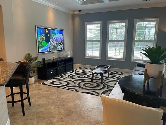 5th image of 861 SW Saint Tropez Ct