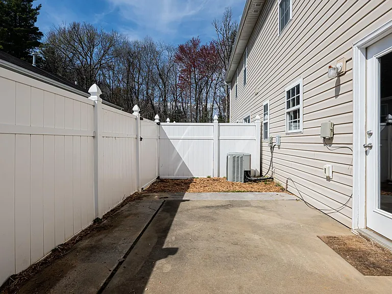 130 Lanceford Cir — Photo 24