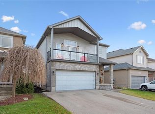 442 Chesapeake Dr, Waterloo, ON N2K 4B8