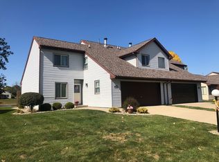 421 Clearwater Dr #421, Champaign, IL