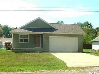 1st image of 41665 Rosewood St